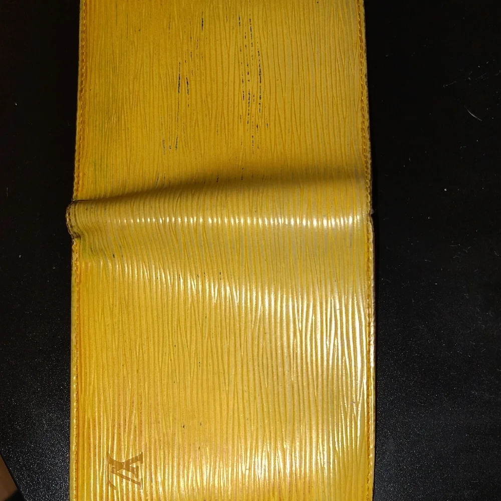 Louis Vuitton Mustard Yellow Card Holder - Picture 7 of 10